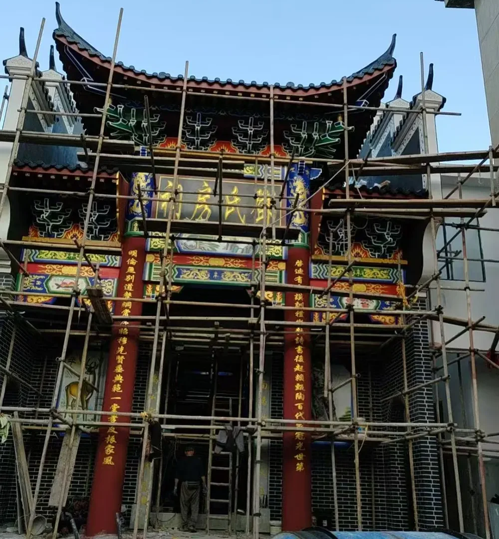 Wooden main hall construction1