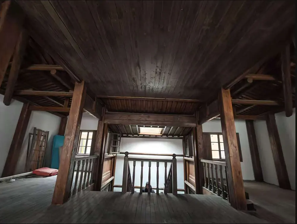 Wooden main hall construction6