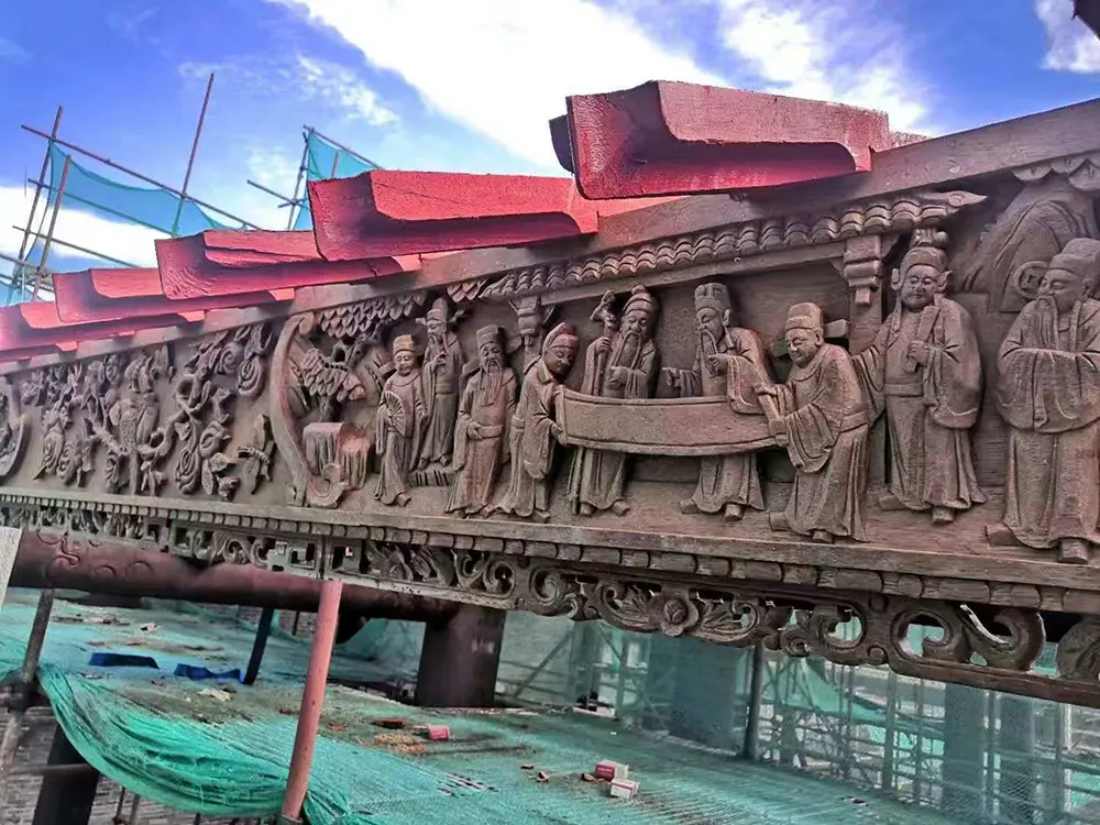 Wooden main hall construction2