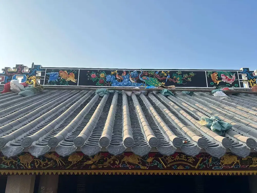 Wooden main hall construction3